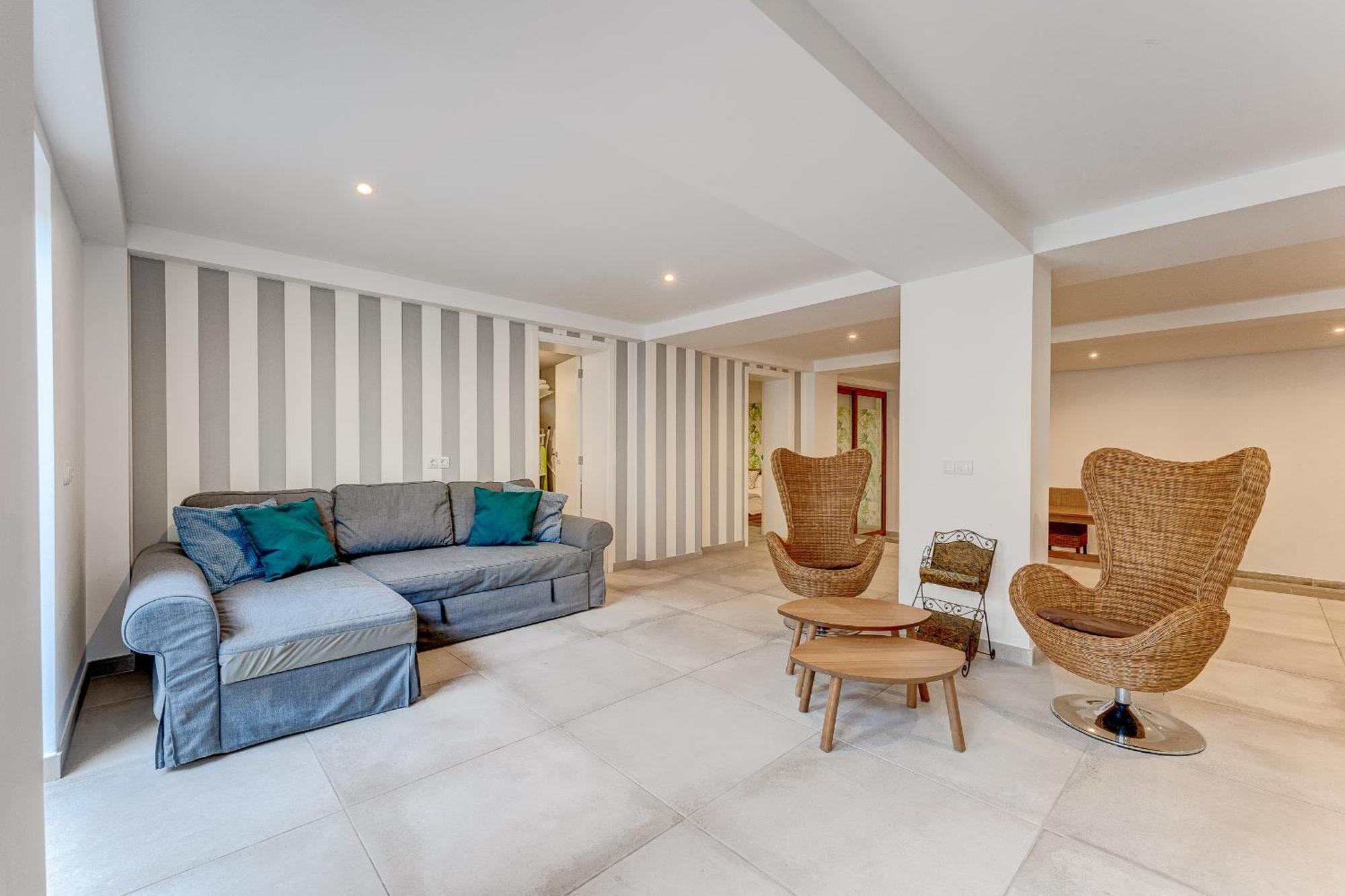 Fabulous Contemporary 5 Bedroom Villa With Private Heated Pool, Sleeps Max 13 卡亚俄萨尔瓦赫 外观 照片