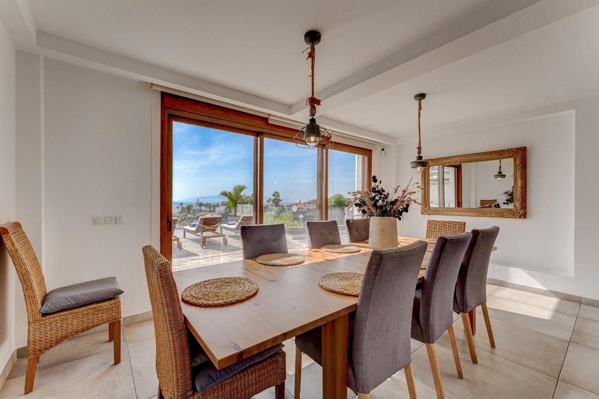 Fabulous Contemporary 5 Bedroom Villa With Private Heated Pool, Sleeps Max 13 卡亚俄萨尔瓦赫 外观 照片