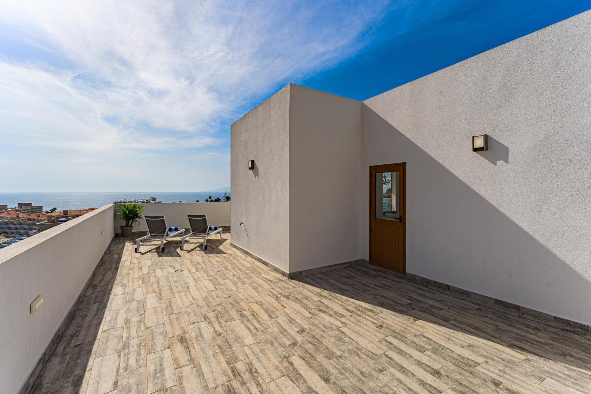 Fabulous Contemporary 5 Bedroom Villa With Private Heated Pool, Sleeps Max 13 卡亚俄萨尔瓦赫 外观 照片