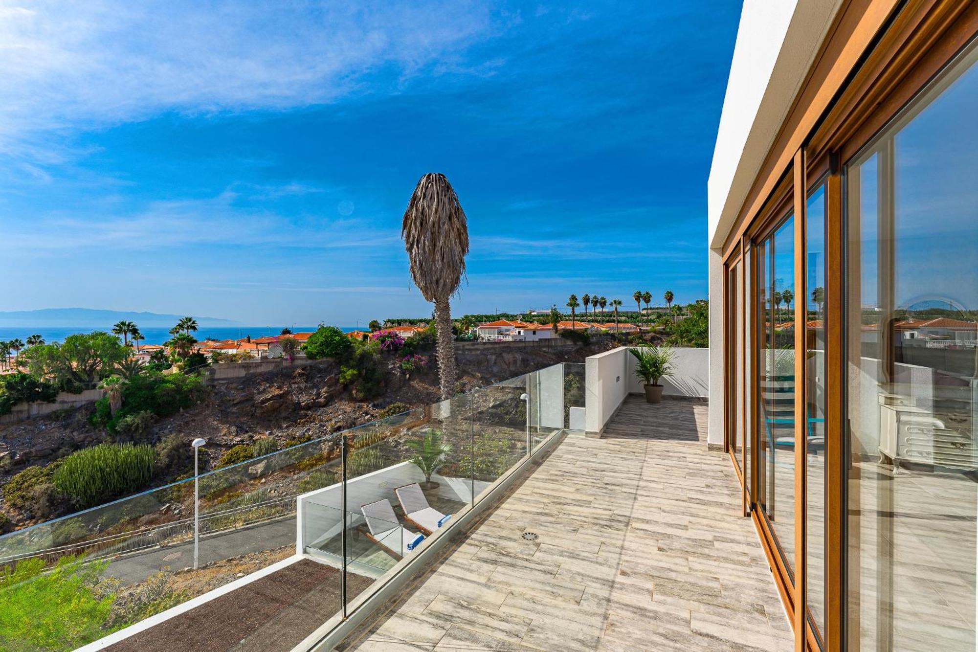 Fabulous Contemporary 5 Bedroom Villa With Private Heated Pool, Sleeps Max 13 卡亚俄萨尔瓦赫 外观 照片