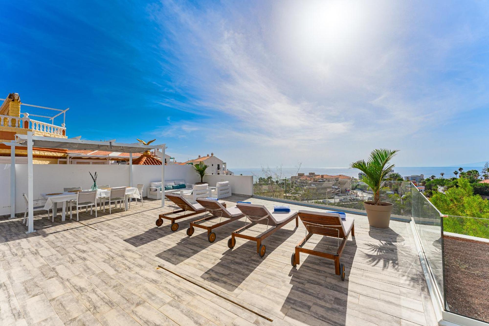 Fabulous Contemporary 5 Bedroom Villa With Private Heated Pool, Sleeps Max 13 卡亚俄萨尔瓦赫 外观 照片